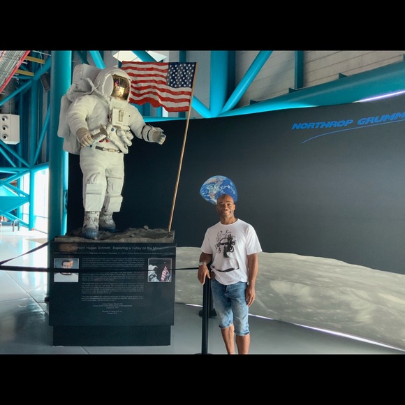 Meet your Posher, Calvin - Picture 2 of 2